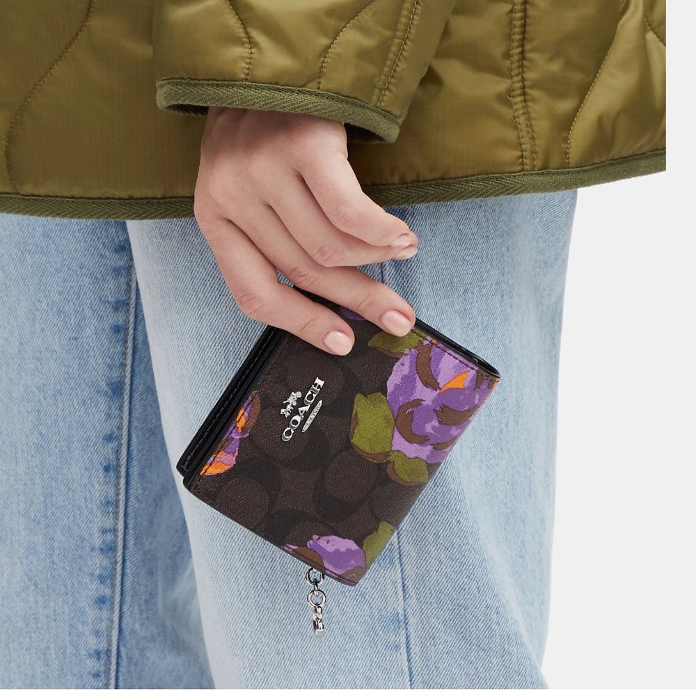 🌸 Coach Snap Wallet In Signature Canvas With Rose Print - Picture 6 of 11
